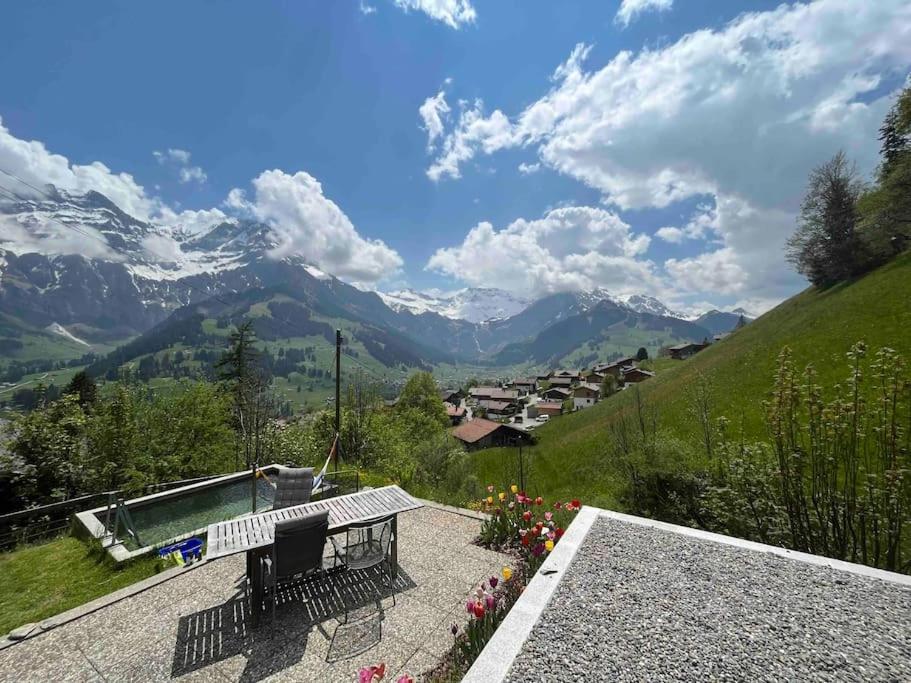 Chalet Sonnenheim, Wohnung Mit Panoramafenster Adelboden Esterno foto
